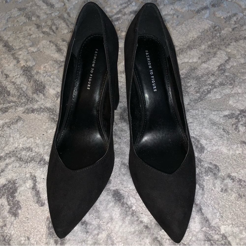 Fashion to Figure Black Pointed Toe Block Heels